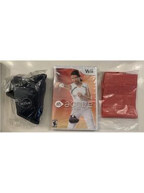 EA Sports Active Personal Trainer for Wii - Black and Red Accessories
